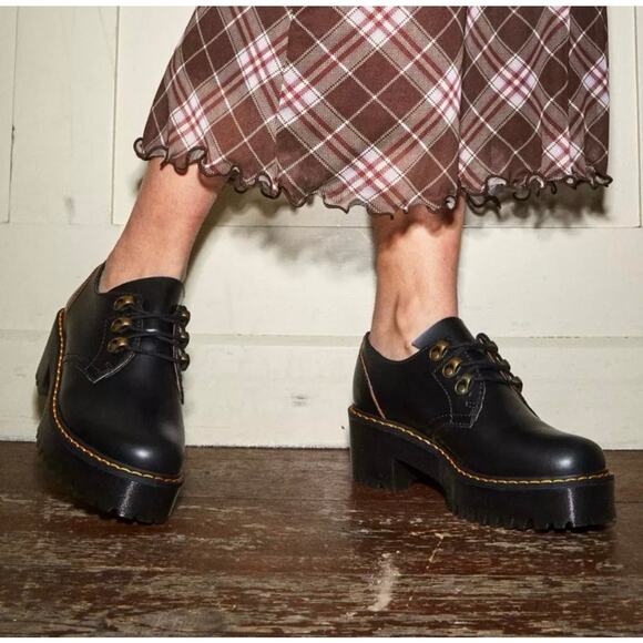 Dr. Martens Leona Lo Smooth Leather Heeled Lace-Up Platform Shoes – Black Size 8 - Picture 2 of 15